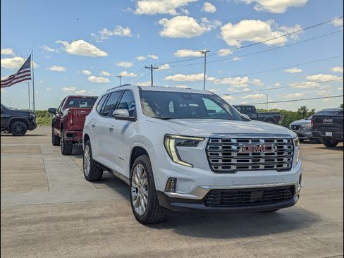 New 2026 GMC Acadia Denali w/ Super Cruise Package AWD/4WD image 5