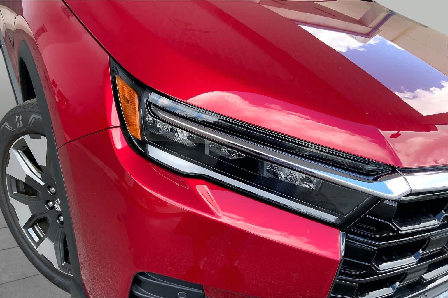 New 2026 Honda Pilot Touring image 13