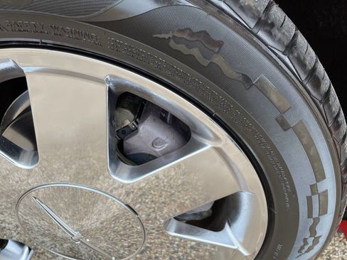 Used 2002 Ford Thunderbird Deluxe image 11