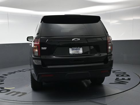 Used 2024 Chevrolet Tahoe Z71 w/ Luxury Package AWD/4WD image 8
