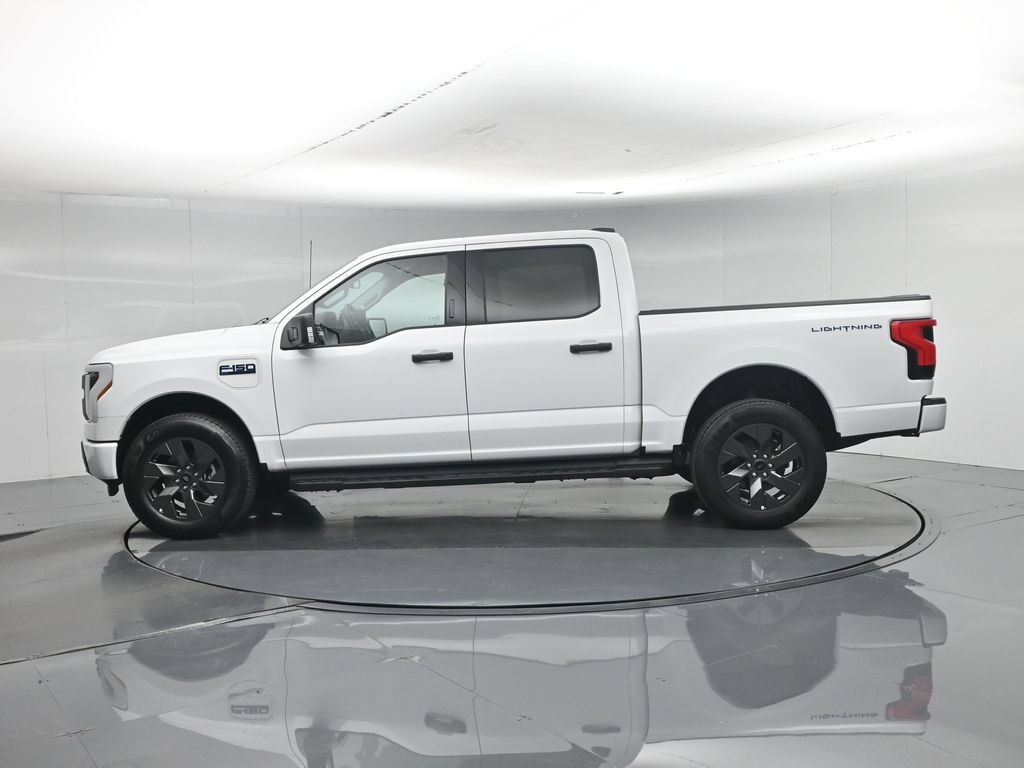 Certified 2024 Ford F150 Lightning XLT AWD/4WD image 33