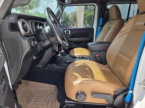 Certified 2020 Jeep Gladiator Rubicon AWD/4WD image 15