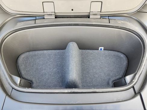 Certified 2023 Volvo XC40 Recharge Plus w/ Protection Package Premier AWD/4WD image 20