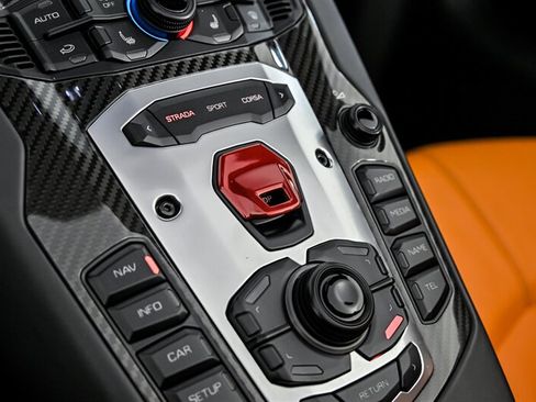 Used 2015 Lamborghini Aventador LP 700-4 AWD/4WD image 30