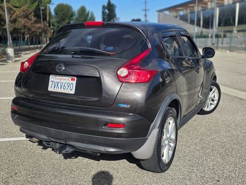 Used 2013 Nissan Juke S FWD image 14