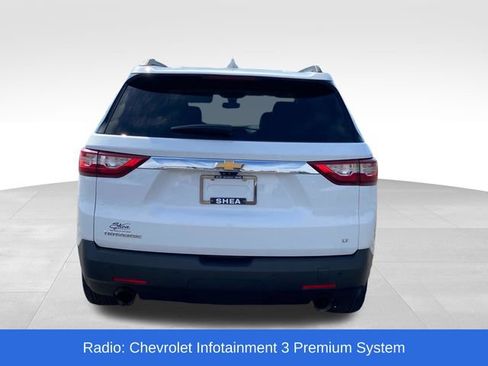 Used 2020 Chevrolet Traverse LT w/ LT Premium Package FWD image 4