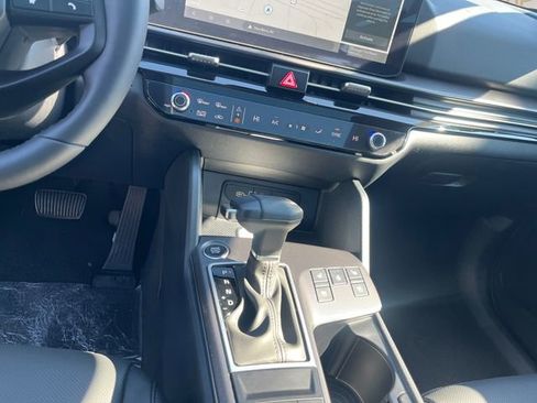 New 2026 Kia Sportage SX FWD image 11