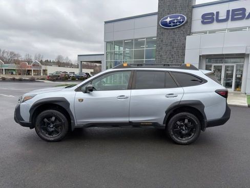 Used 2022 Subaru Outback Wilderness image 8