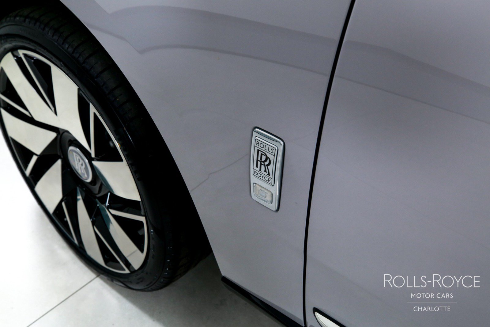Used 2026 Rolls-Royce Cullinan AWD/4WD image 46