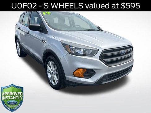 Certified 2019 Ford Escape S FWD image 1