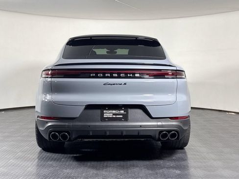 Certified 2024 Porsche Cayenne S AWD/4WD image 6