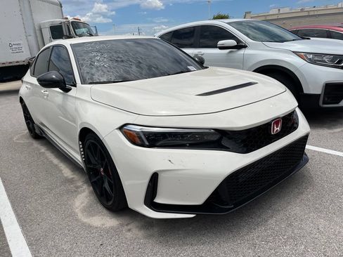Used 2025 Honda Civic Type R image 2
