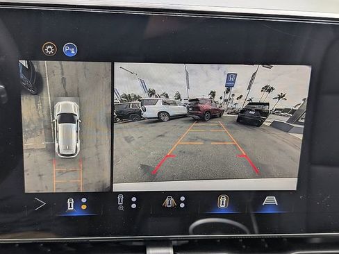 New 2026 Chevrolet Equinox LT w/ Convenience Package II AWD/4WD image 23