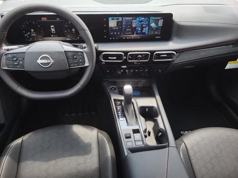 New 2027 Nissan Sentra SR w/ SR Premium Package FWD image 15