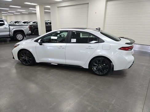 New 2026 Toyota Corolla XSE image 3