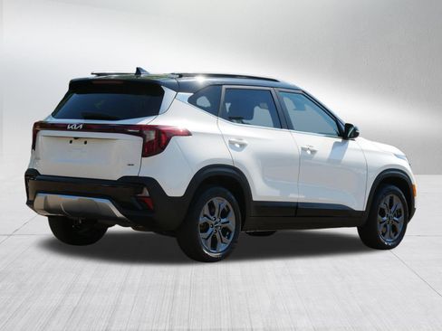 Certified 2024 Kia Seltos S AWD/4WD image 7