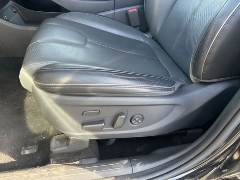 Used 2023 Hyundai Santa Fe Limited image 21