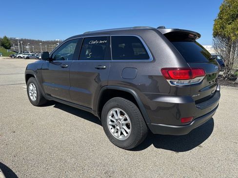 Used 2020 Jeep Grand Cherokee Laredo image 5