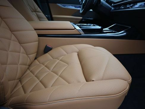 Used 2026 BMW 740i RWD image 25