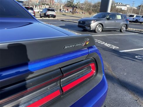 Used 2022 Dodge Challenger R/T Scat Pack image 6