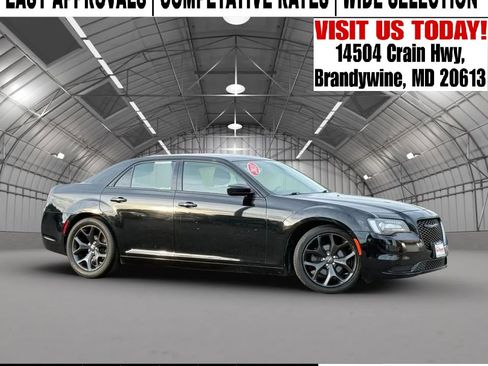 Used 2021 Chrysler 300 Touring w/ Sport Appearance Package RWD image 1