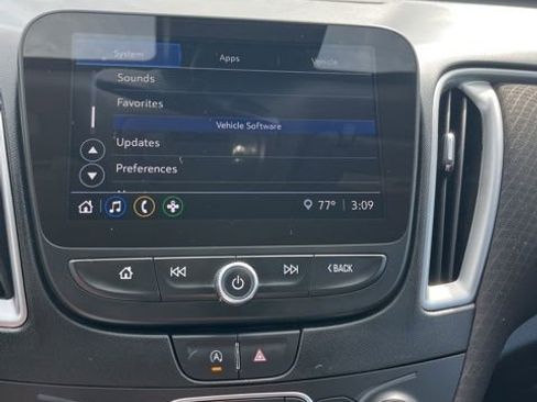 Used 2025 Chevrolet Malibu LS image 46