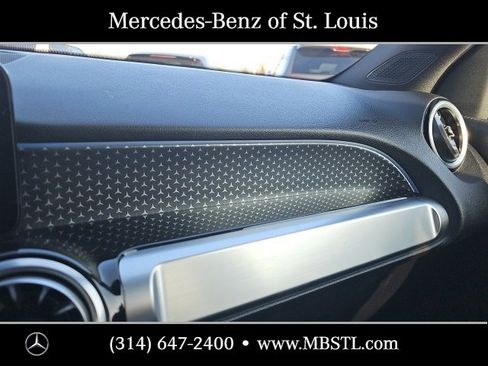 Certified 2025 Mercedes-Benz GLB 250 4MATIC image 30