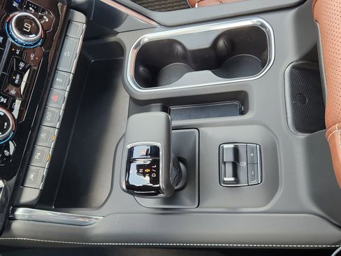 New 2025 GMC Sierra 1500 Denali Ultimate image 24