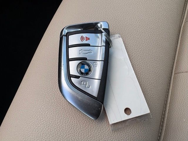 Used 2020 BMW X5 sDrive40i w/ Premium Package RWD image 29