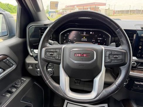 Used 2022 GMC Sierra 1500 Elevation AWD/4WD image 9