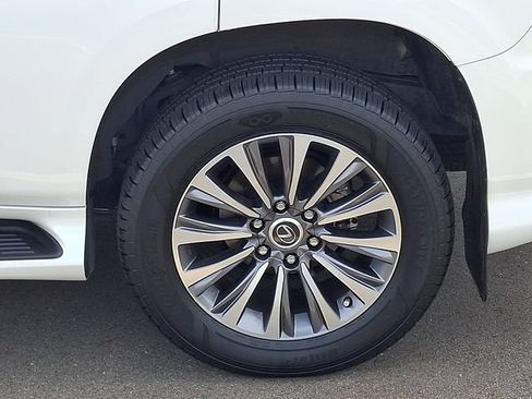 Used 2022 Lexus GX 460 Luxury AWD/4WD image 29