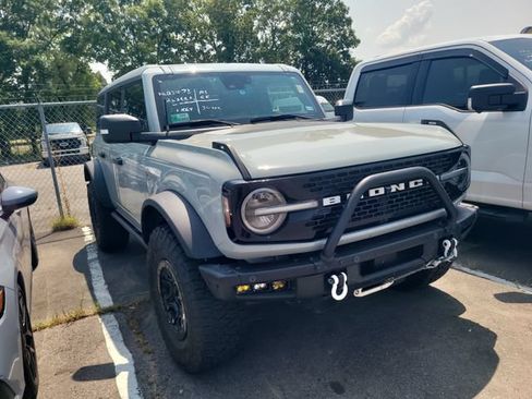 Certified 2022 Ford Bronco Wildtrak AWD/4WD image 3