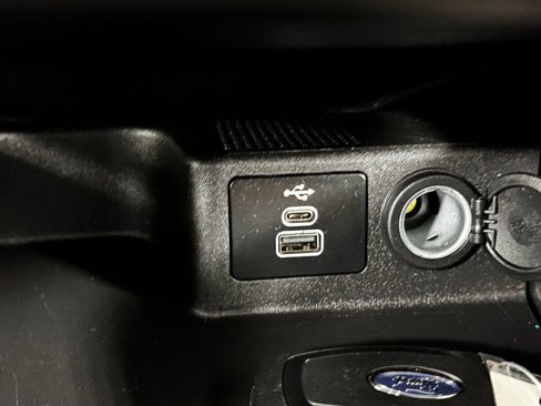 Used 2024 Ford Escape Active AWD/4WD image 28