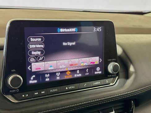 Used 2022 Nissan Rogue SV image 14