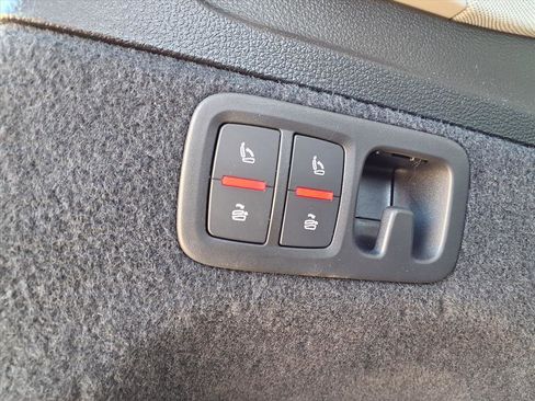 Used 2022 Audi Q7 Premium Plus image 32