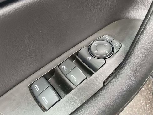 Used 2025 Chevrolet Blazer LT image 13