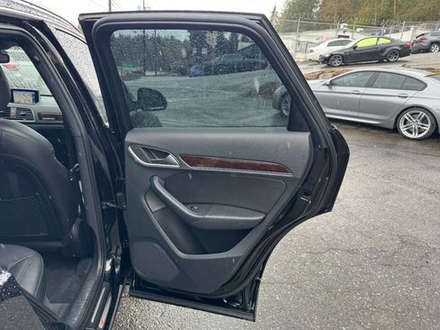 Used 2018 Audi Q3 2.0T Premium Plus w/ Premium Plus Package image 35