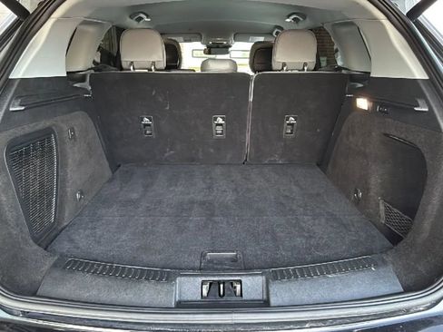 Used 2020 Lincoln Corsair Sport Utility 4D w/ Equipment Group 101A image 33