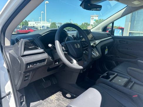 Certified 2026 Honda Odyssey EX-L image 10