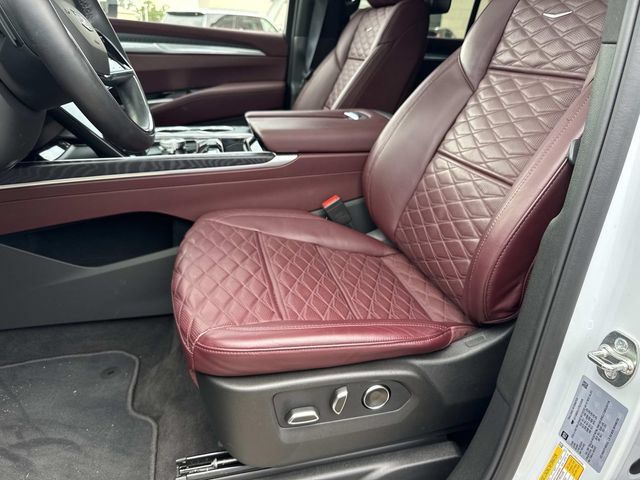 Used 2026 Cadillac Escalade Sport RWD image 21