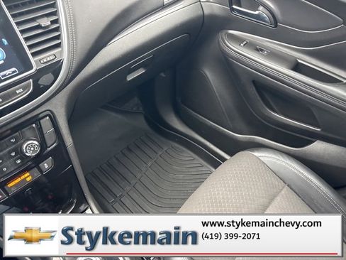 Used 2019 Buick Encore Preferred image 38