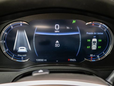 Used 2019 Cadillac Escalade ESV Platinum image 18