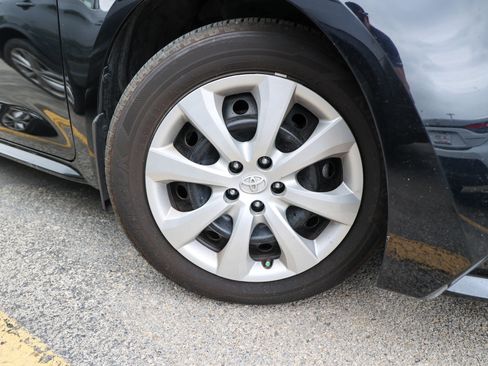 Certified 2025 Toyota Corolla LE FWD image 12