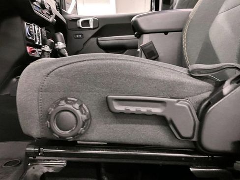 Used 2025 Jeep Wrangler Unlimited Sport S 4xe image 38