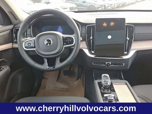 New 2026 Volvo XC90 B6 Plus image 8