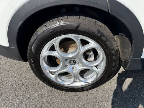 Used 2024 Alfa Romeo Tonale Sprint image 13