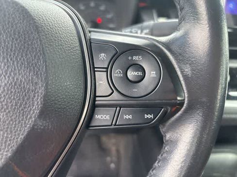Used 2024 Toyota Corolla SE FWD image 12