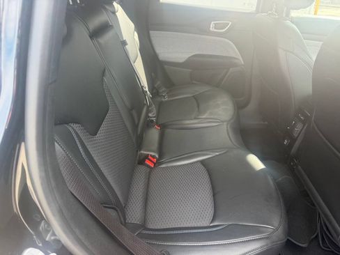 Used 2023 Jeep Compass Latitude AWD/4WD image 29