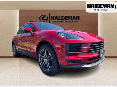 Used 2020 Porsche Macan AWD/4WD image 1