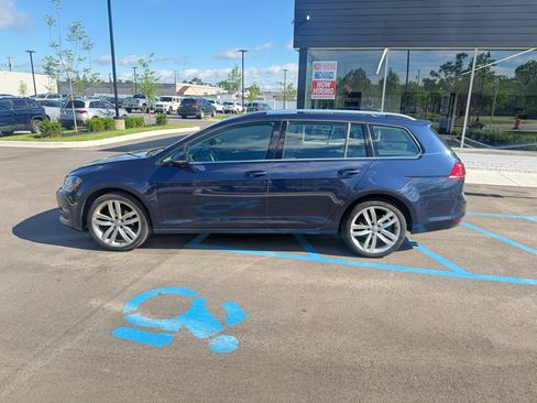 Used 2016 Volkswagen Golf SportWagen FWD image 8